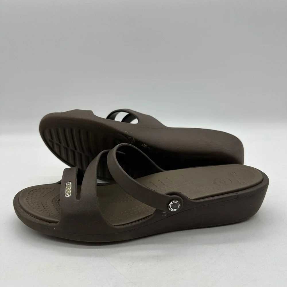 Crocs Patricia Womens Size 9 Brown Wedge Sandals Slip On tri-strap Comfort Shoes